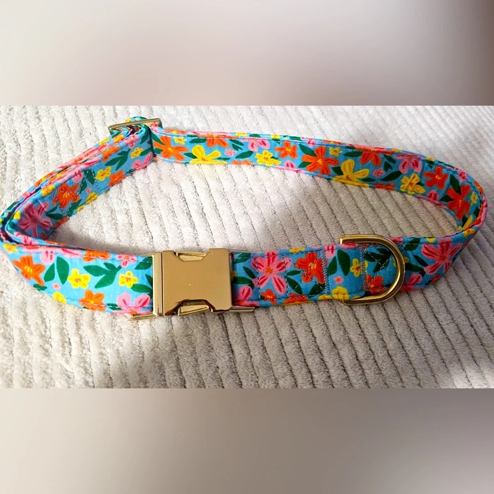 The Foggy Dog Bold Flower Dog Collar (L)
